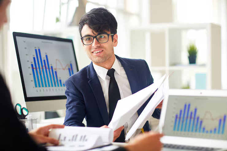 discussing-financial-papers_1098-15659